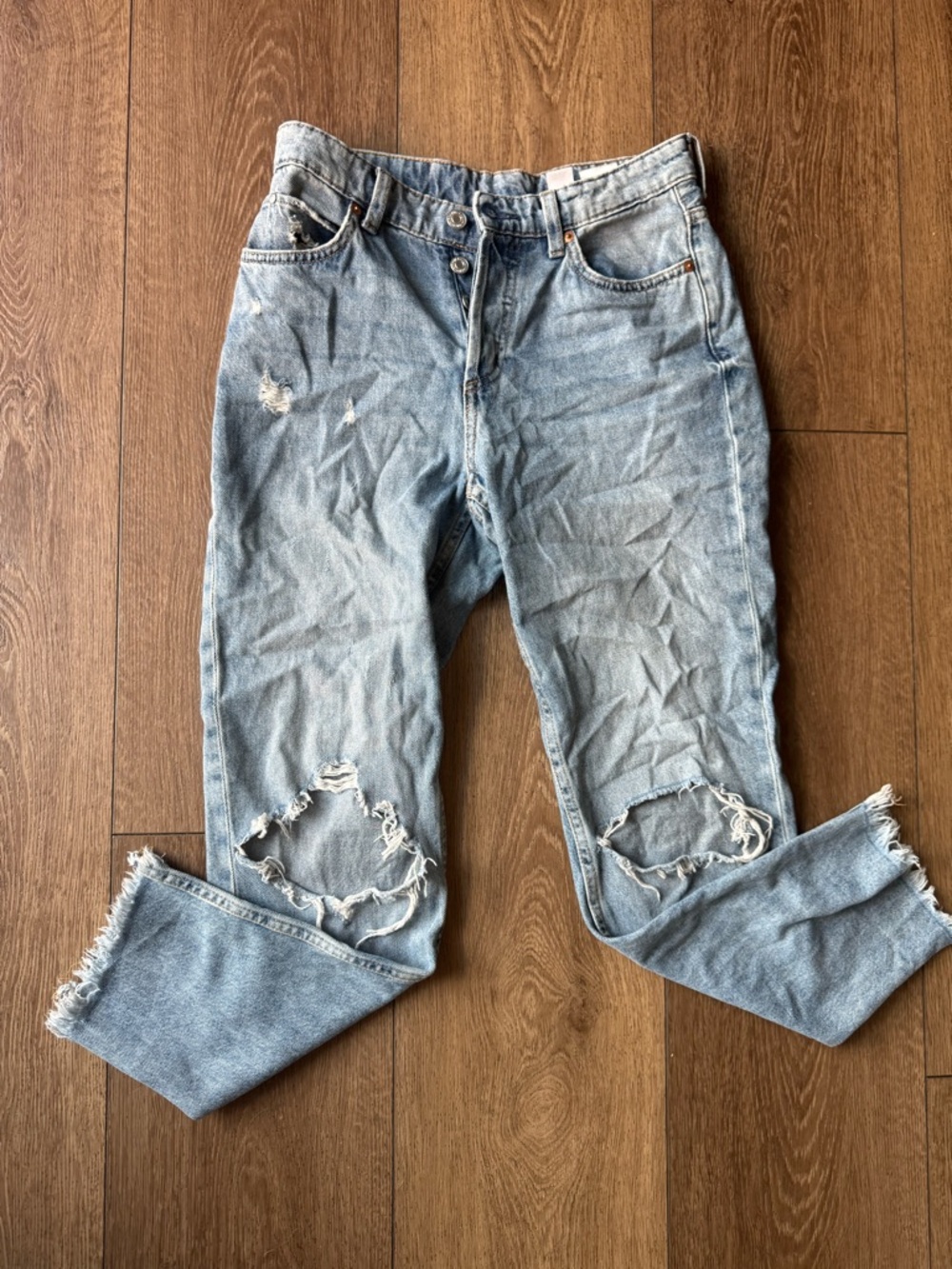 H&M Light Blue Women’s Ripped Jeans